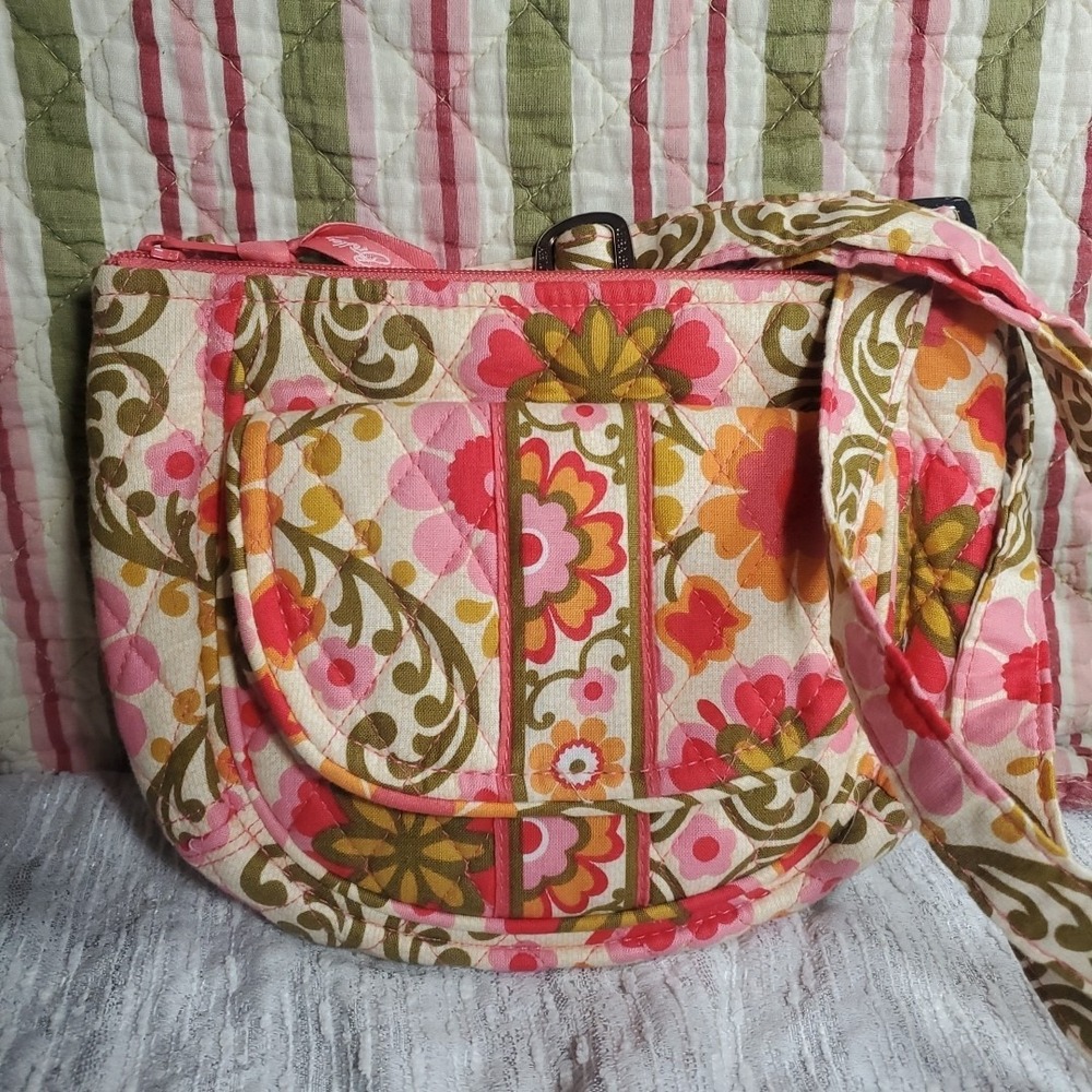 Vera Bradley Lizzie Crossbody Bag Womens Pink Floral Quilted Retired Pattern Sm